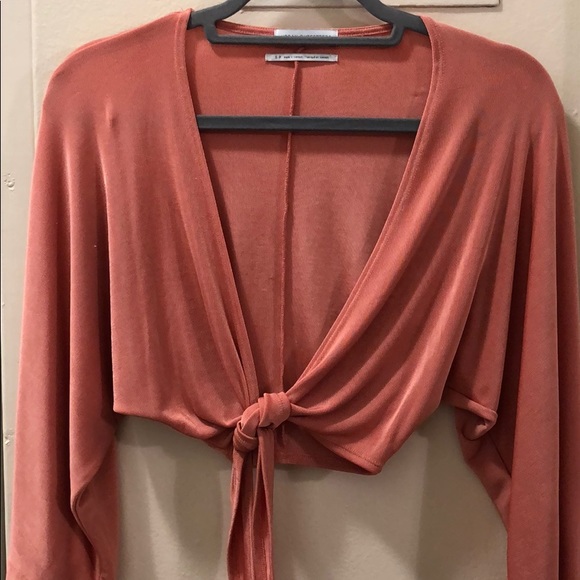 Crop tie front shirt - Picture 1 of 5